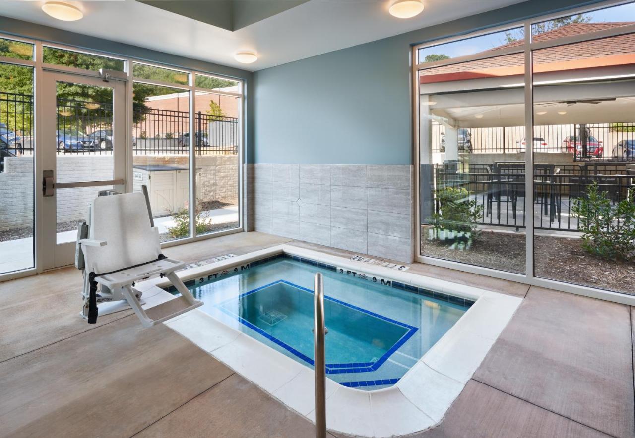 Candlewood Suites - Asheville Downtown By Ihg Eksteriør billede